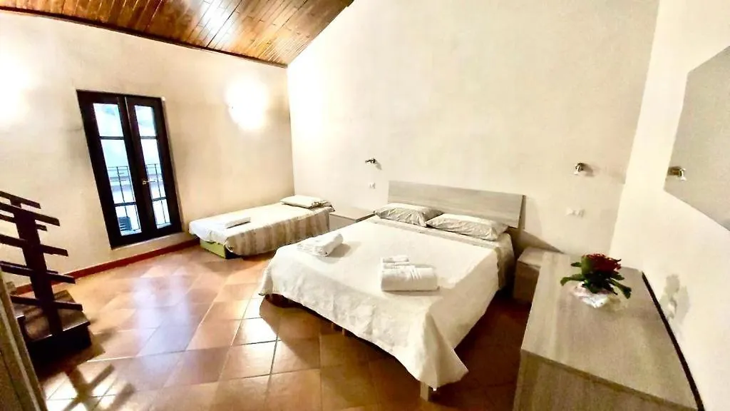 Hotel Complesso Leone D'Oro Alghero 2*,